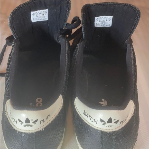 Adidas - Picture 3 of 6